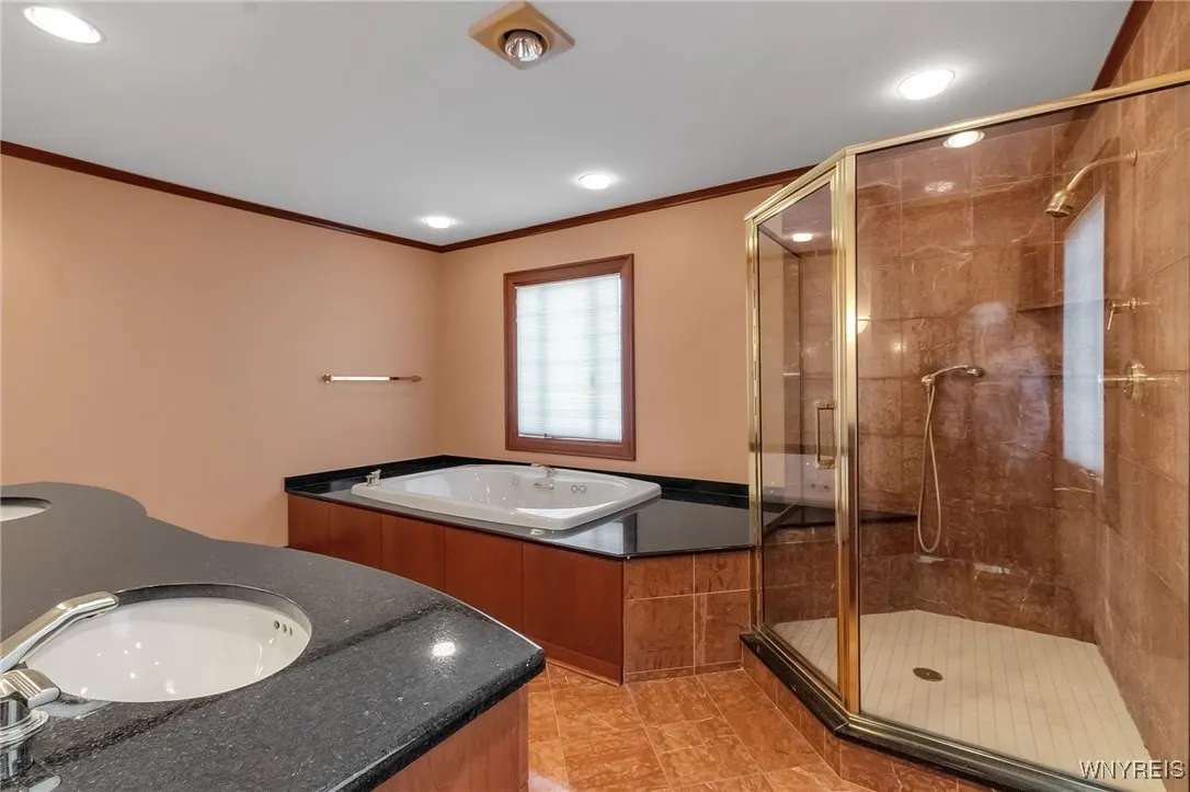 91 Nottingham, Buffalo, New York 14216, Buffalo, New York 14216, 3 Bedrooms Bedrooms, 10 Rooms Rooms,3 BathroomsBathrooms,Residential,For Sale,91 Nottingham, Buffalo, New York 14216,0,B1608417