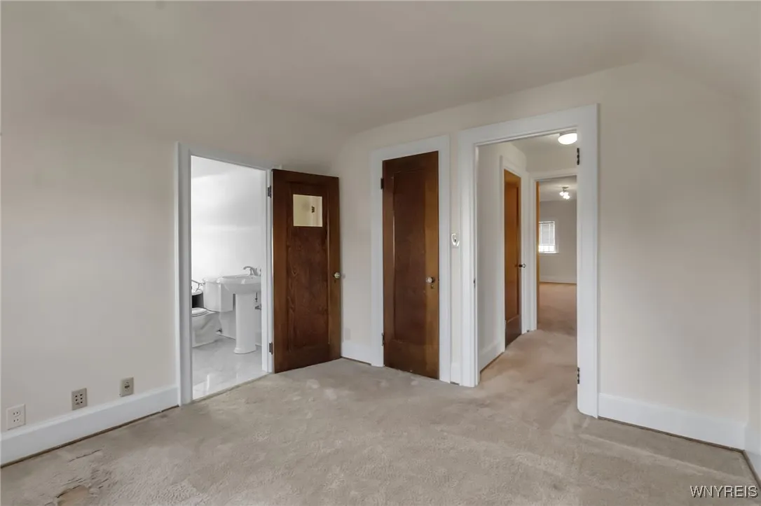 91 Nottingham, Buffalo, New York 14216, Buffalo, New York 14216, 3 Bedrooms Bedrooms, 10 Rooms Rooms,3 BathroomsBathrooms,Residential,For Sale,91 Nottingham, Buffalo, New York 14216,0,B1608417