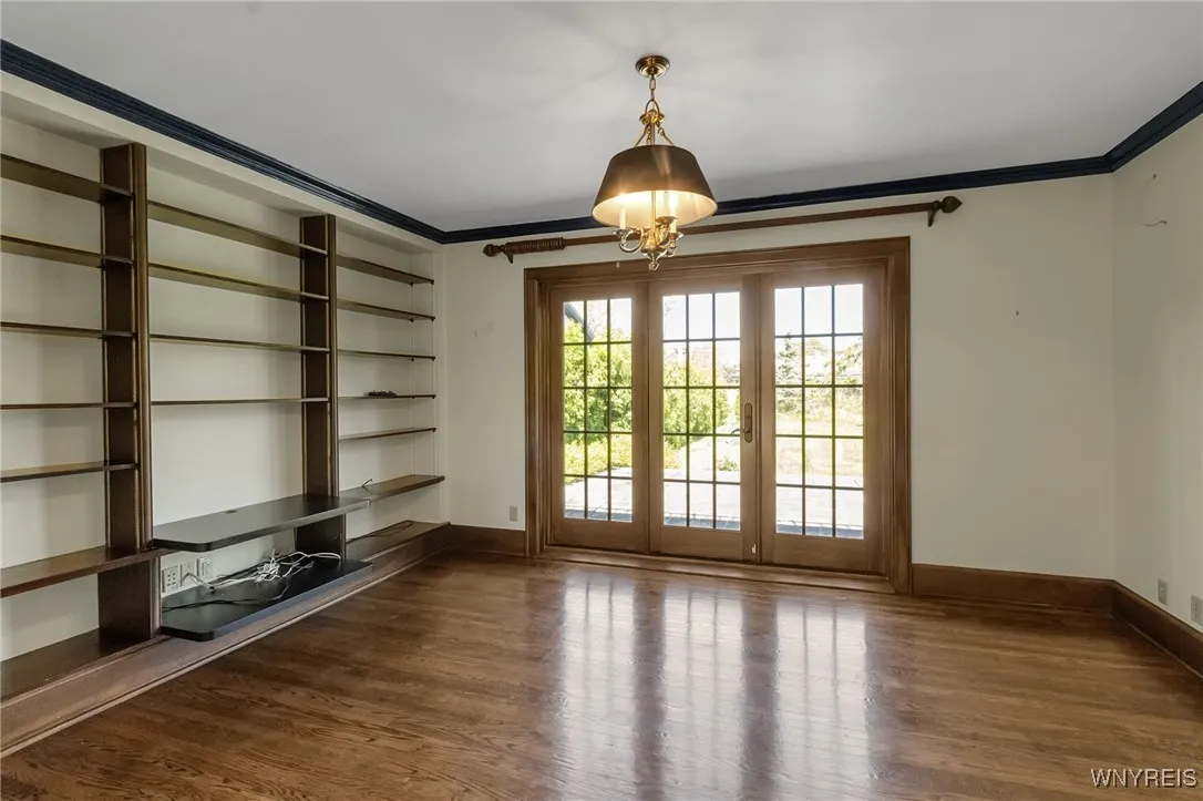 91 Nottingham, Buffalo, New York 14216, Buffalo, New York 14216, 3 Bedrooms Bedrooms, 10 Rooms Rooms,3 BathroomsBathrooms,Residential,For Sale,91 Nottingham, Buffalo, New York 14216,0,B1608417