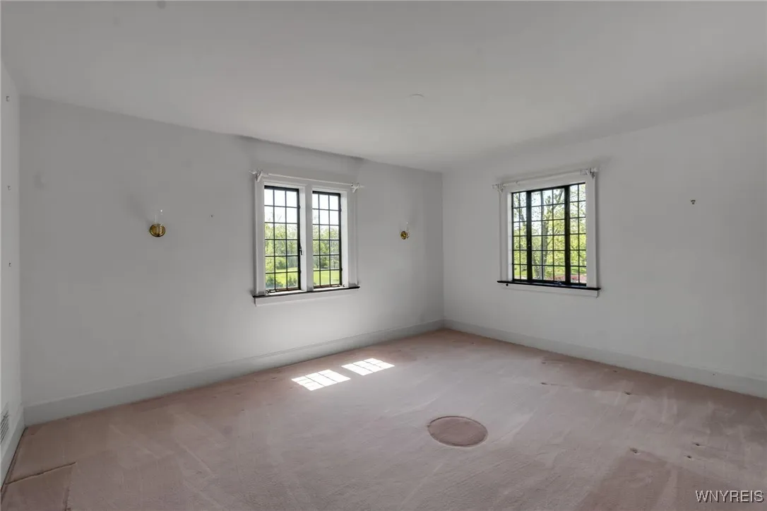 91 Nottingham, Buffalo, New York 14216, Buffalo, New York 14216, 3 Bedrooms Bedrooms, 10 Rooms Rooms,3 BathroomsBathrooms,Residential,For Sale,91 Nottingham, Buffalo, New York 14216,0,B1608417