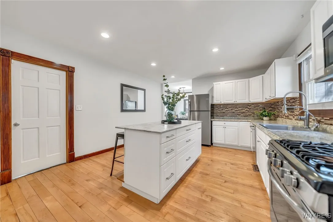 397 14th Street, Buffalo, New York 14213, Buffalo, New York 14213, 3 Bedrooms Bedrooms, 8 Rooms Rooms,1 BathroomBathrooms,Residential,Closed,397 14th Street, Buffalo, New York 14213,B1607529