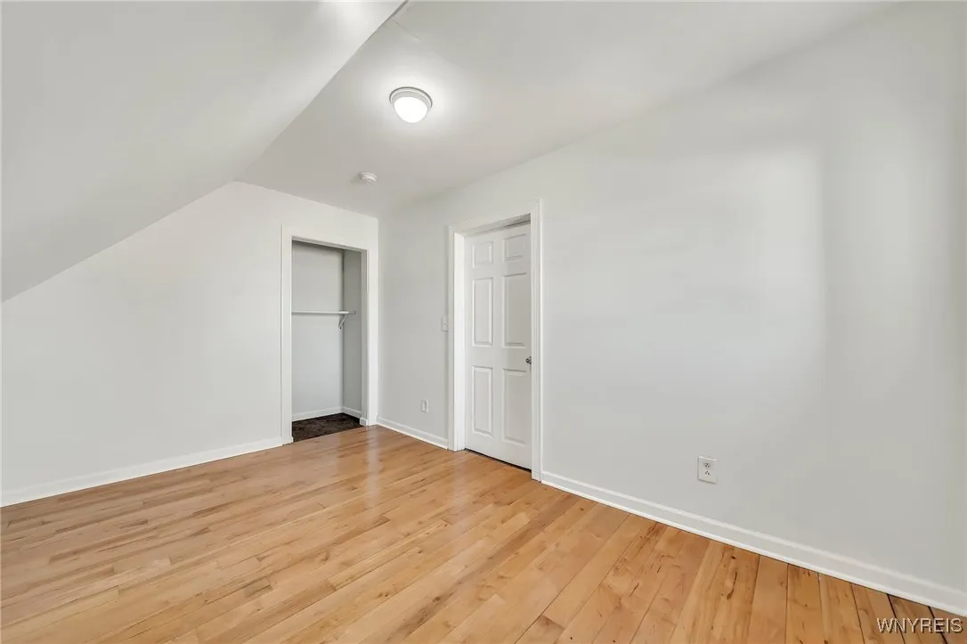 397 14th Street, Buffalo, New York 14213, Buffalo, New York 14213, 3 Bedrooms Bedrooms, 8 Rooms Rooms,1 BathroomBathrooms,Residential,Closed,397 14th Street, Buffalo, New York 14213,B1607529