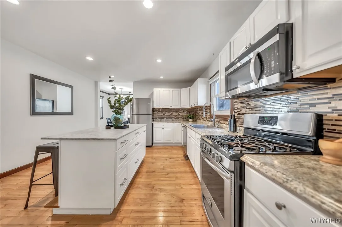 397 14th Street, Buffalo, New York 14213, Buffalo, New York 14213, 3 Bedrooms Bedrooms, 8 Rooms Rooms,1 BathroomBathrooms,Residential,Closed,397 14th Street, Buffalo, New York 14213,B1607529