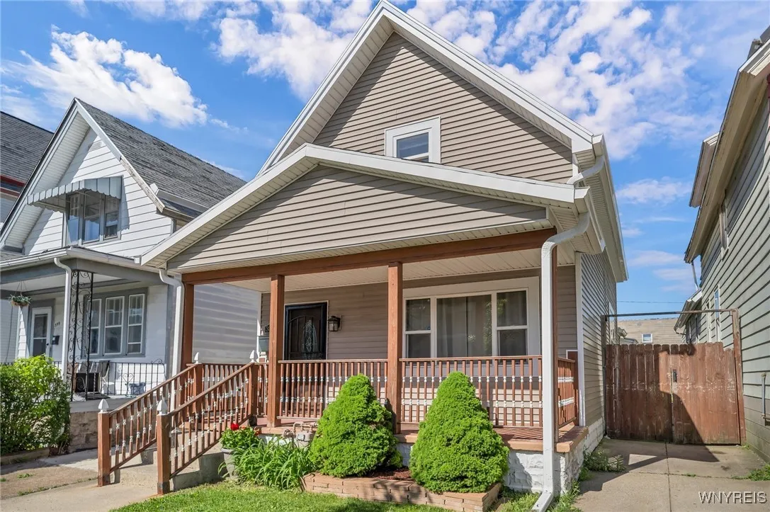 397 14th Street, Buffalo, New York 14213, Buffalo, New York 14213, 3 Bedrooms Bedrooms, 8 Rooms Rooms,1 BathroomBathrooms,Residential,Closed,397 14th Street, Buffalo, New York 14213,B1607529