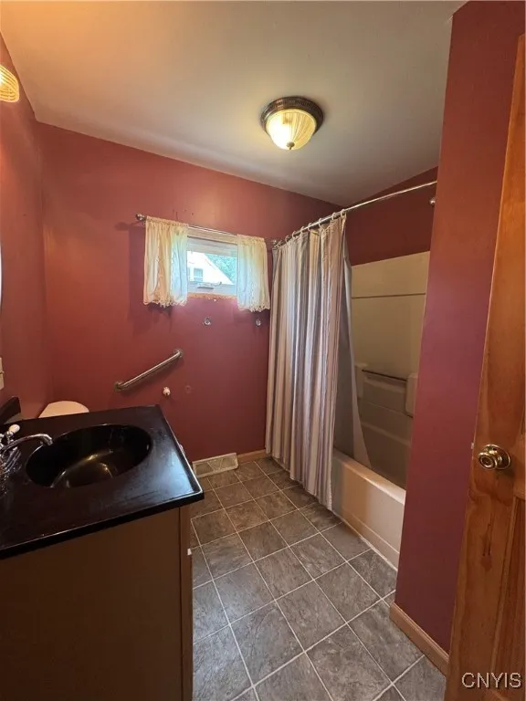 706 West Bloomfield Street, Rome-inside, New York, Rome, New York 13440, 2 Bedrooms Bedrooms, 6 Rooms Rooms,1 BathroomBathrooms,Residential,Closed,706 West Bloomfield Street, Rome-inside, New York ,S1607585