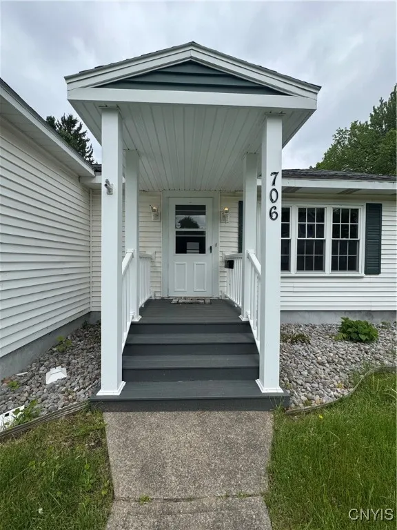 706 West Bloomfield Street, Rome-inside, New York, Rome, New York 13440, 2 Bedrooms Bedrooms, 6 Rooms Rooms,1 BathroomBathrooms,Residential,Closed,706 West Bloomfield Street, Rome-inside, New York ,S1607585