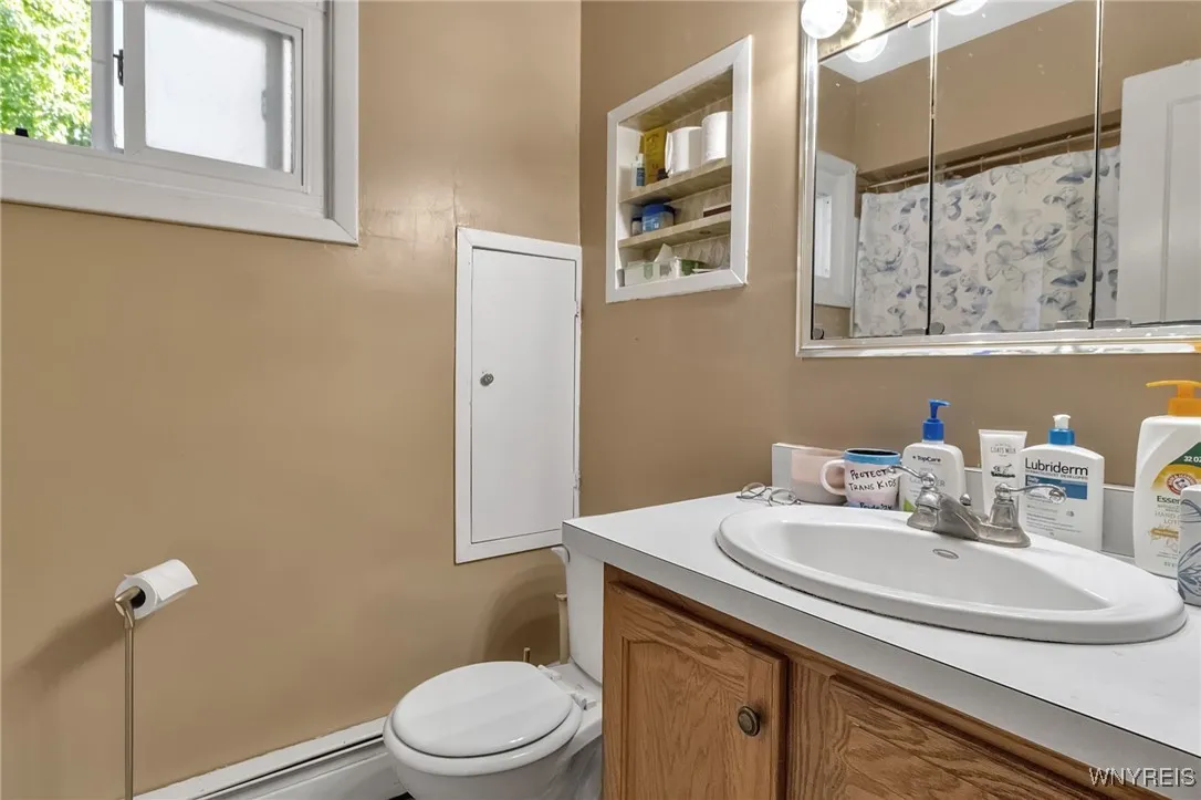1681 Amherst Street, Buffalo, New York 14214, Buffalo, New York 14214, 6 Bedrooms Bedrooms, ,2 BathroomsBathrooms,Residential,Closed,1681 Amherst Street, Buffalo, New York 14214,0,B1608562