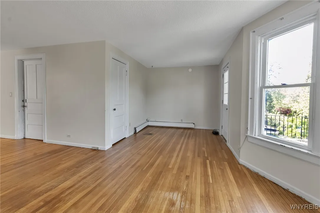 1681 Amherst Street, Buffalo, New York 14214, Buffalo, New York 14214, 6 Bedrooms Bedrooms, ,2 BathroomsBathrooms,Residential,Closed,1681 Amherst Street, Buffalo, New York 14214,0,B1608562