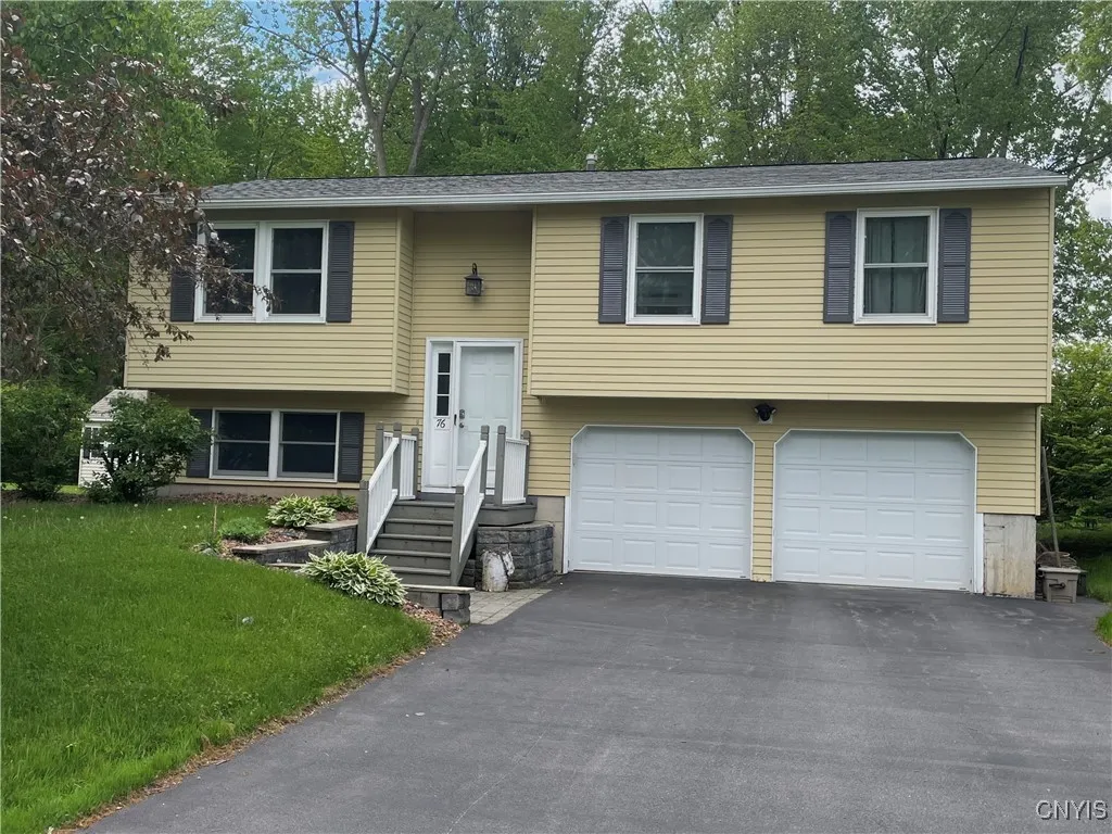 76 Windebank Lane, Manlius, New York 13116, Manlius, New York 13116, 3 Bedrooms Bedrooms, 7 Rooms Rooms,1 BathroomBathrooms,Residential,Closed,76 Windebank Lane, Manlius, New York 13116,0,S1608567
