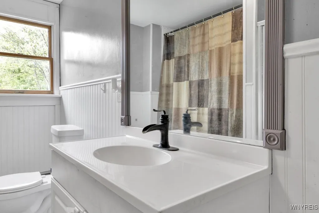 9115 Gowanda State Road, Eden, New York 14057, Eden, New York 14057, 4 Bedrooms Bedrooms, 8 Rooms Rooms,2 BathroomsBathrooms,Residential,Closed,9115 Gowanda State Road, Eden, New York 14057,0,B1608326