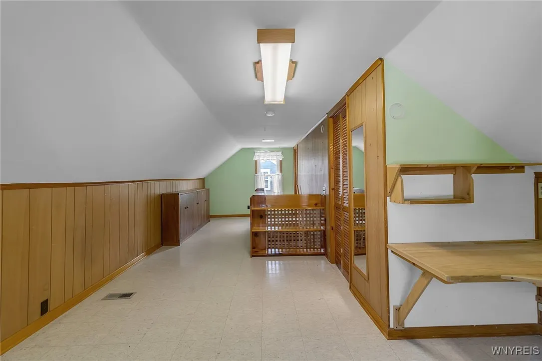 438 Zimmerman Boulevard, Tonawanda-town, New York, Tonawanda, New York 14223, 3 Bedrooms Bedrooms, 5 Rooms Rooms,1 BathroomBathrooms,Residential,Closed,438 Zimmerman Boulevard, Tonawanda-town, New York ,B1608481