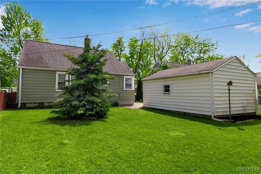 438 Zimmerman Boulevard, Tonawanda-town, New York, Tonawanda, New York 14223, 3 Bedrooms Bedrooms, 5 Rooms Rooms,1 BathroomBathrooms,Residential,Closed,438 Zimmerman Boulevard, Tonawanda-town, New York ,B1608481