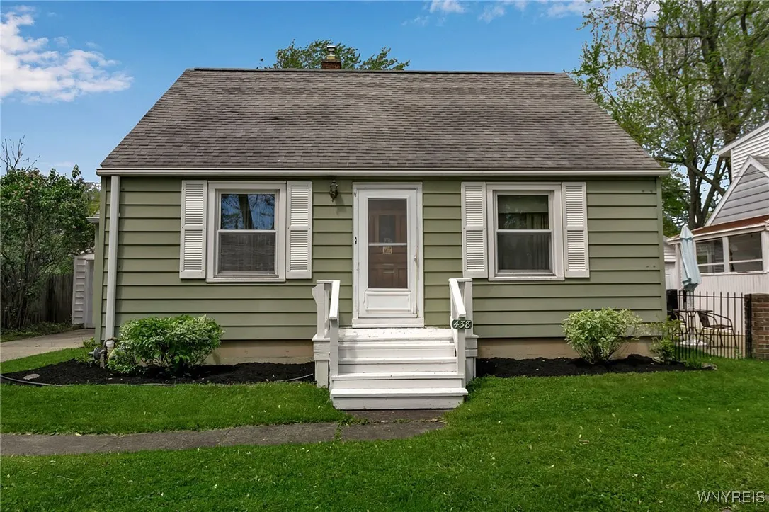 438 Zimmerman Boulevard, Tonawanda-town, New York, Tonawanda, New York 14223, 3 Bedrooms Bedrooms, 5 Rooms Rooms,1 BathroomBathrooms,Residential,Closed,438 Zimmerman Boulevard, Tonawanda-town, New York ,B1608481