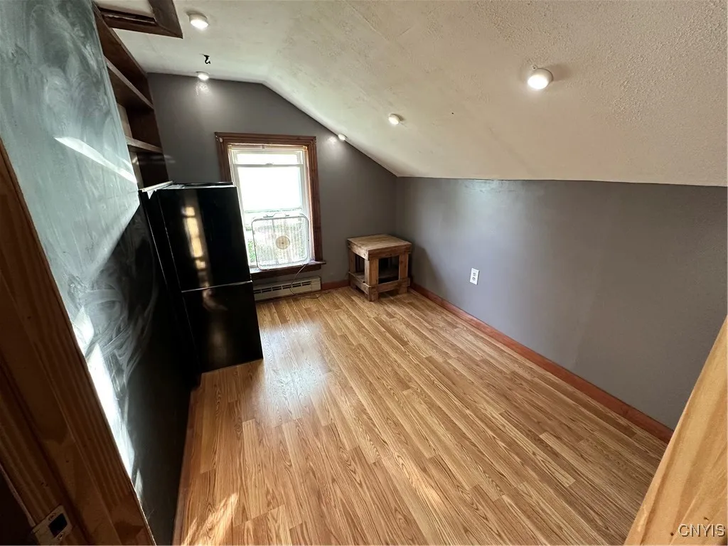 Upstairs bedroom 1