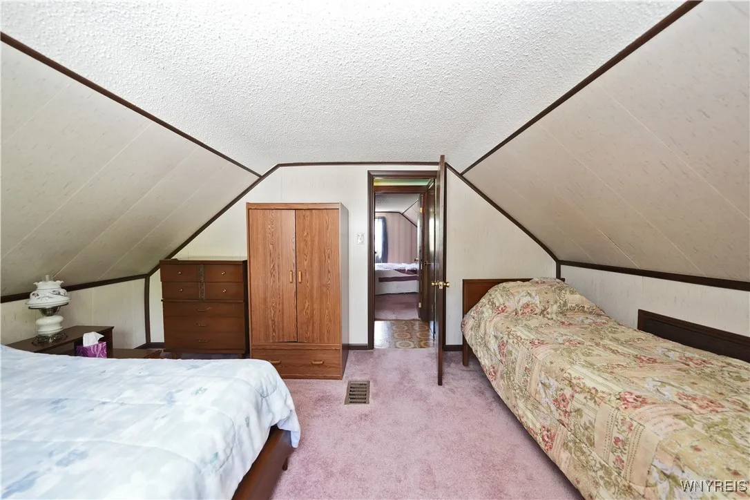 51 Orchard Avenue, Hamburg, New York 14219, Hamburg, New York 14219, 3 Bedrooms Bedrooms, 7 Rooms Rooms,1 BathroomBathrooms,Residential,Closed,51 Orchard Avenue, Hamburg, New York 14219,B1607117