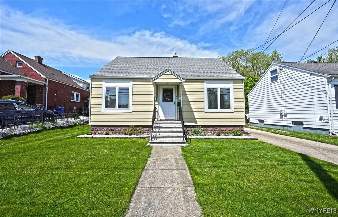 51 Orchard Avenue, Hamburg, New York 14219, Hamburg, New York 14219, 3 Bedrooms Bedrooms, 7 Rooms Rooms,1 BathroomBathrooms,Residential,Closed,51 Orchard Avenue, Hamburg, New York 14219,B1607117