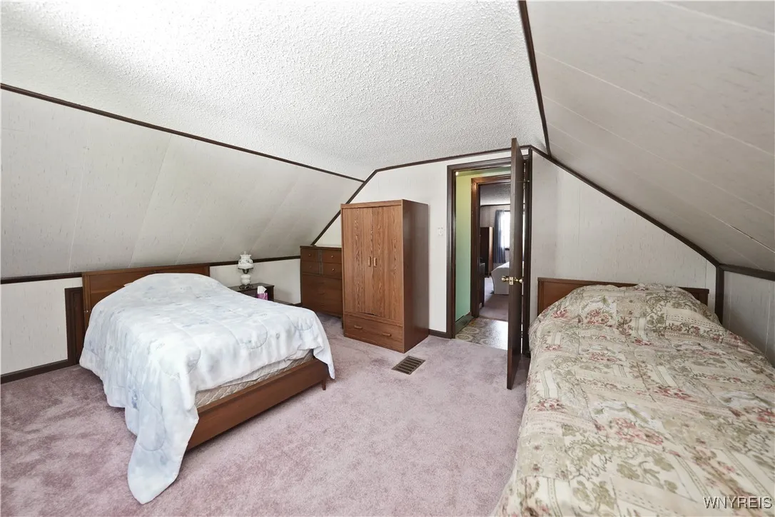 51 Orchard Avenue, Hamburg, New York 14219, Hamburg, New York 14219, 3 Bedrooms Bedrooms, 7 Rooms Rooms,1 BathroomBathrooms,Residential,Closed,51 Orchard Avenue, Hamburg, New York 14219,B1607117