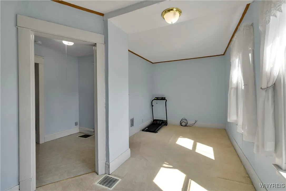 84 Newfield Street, Buffalo, New York 14207, Buffalo, New York 14207, 3 Bedrooms Bedrooms, 7 Rooms Rooms,2 BathroomsBathrooms,Residential,Closed,84 Newfield Street, Buffalo, New York 14207,0,B1608432