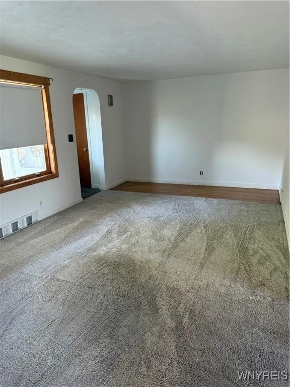 LIVING RM