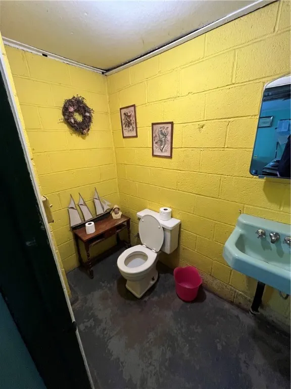 6129 County Rd 32, Norwich-town, New York 13815, Norwich, New York 13815, ,Commercial Sale,For Sale,6129 County Rd 32, Norwich-town, New York 13815,0,R1608247