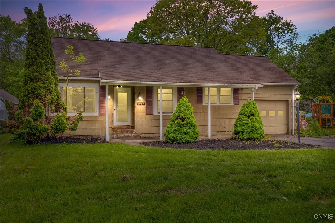 7957 Turin Road, Rome-inside, New York 13440, Rome, New York 13440, 2 Bedrooms Bedrooms, 5 Rooms Rooms,1 BathroomBathrooms,Residential,Closed,7957 Turin Road, Rome-inside, New York 13440,0,S1608584