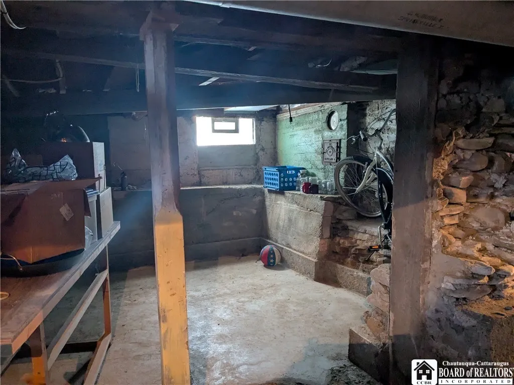 124 Woodward Avenue, Concord, New York 14141, Concord, New York 14141, 4 Bedrooms Bedrooms, 10 Rooms Rooms,1 BathroomBathrooms,Residential,Closed,124 Woodward Avenue, Concord, New York 14141,0,R1608390