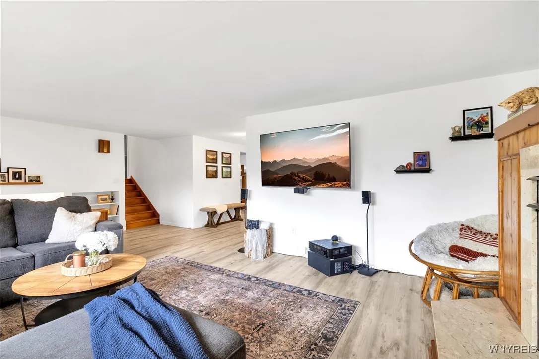 520 North Ellicott Creek Road, Amherst, New York 1, Amherst, New York 14228, 4 Bedrooms Bedrooms, 11 Rooms Rooms,2 BathroomsBathrooms,Residential,Closed,520 North Ellicott Creek Road, Amherst, New York 1,B1608676