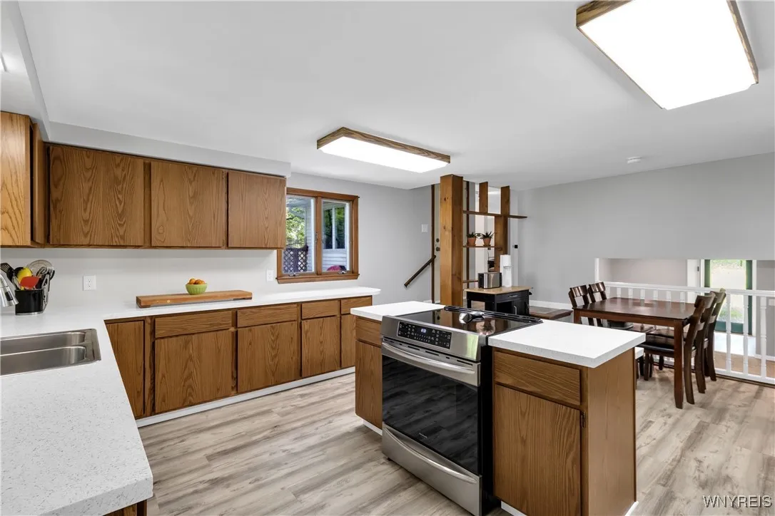 520 North Ellicott Creek Road, Amherst, New York 1, Amherst, New York 14228, 4 Bedrooms Bedrooms, 11 Rooms Rooms,2 BathroomsBathrooms,Residential,Closed,520 North Ellicott Creek Road, Amherst, New York 1,B1608676