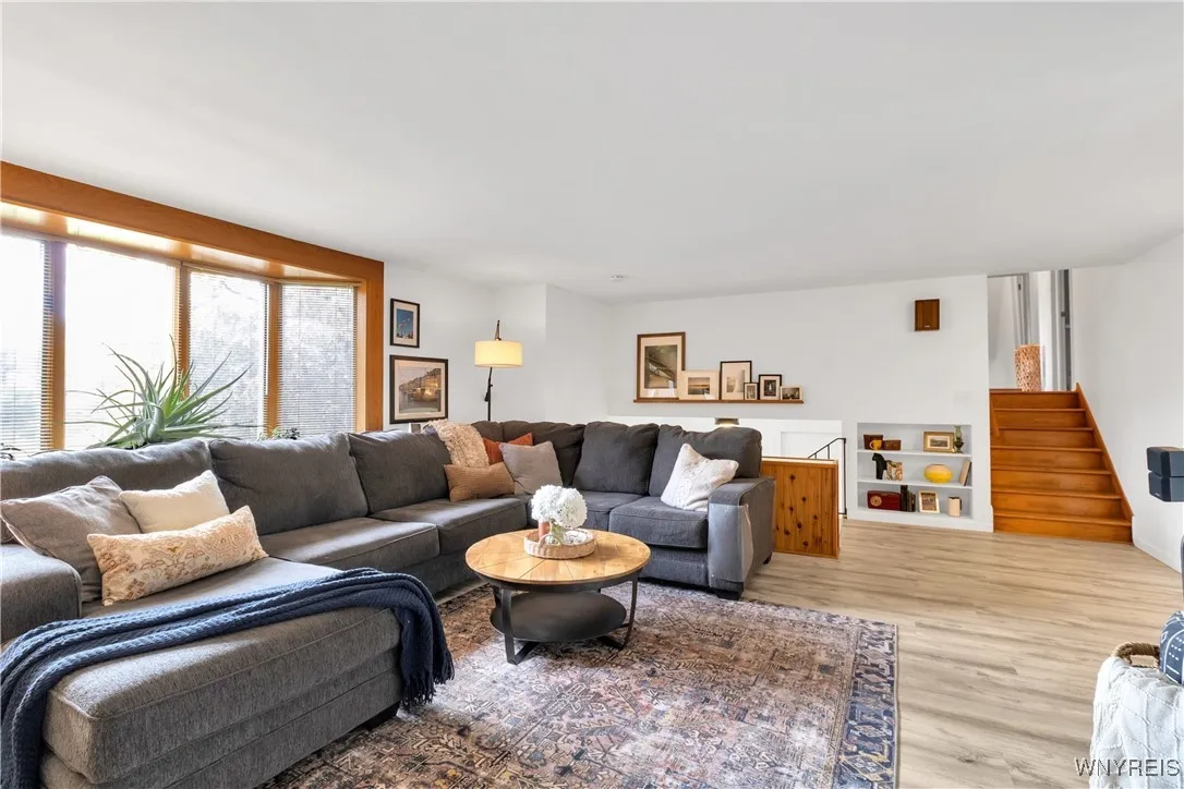 520 North Ellicott Creek Road, Amherst, New York 1, Amherst, New York 14228, 4 Bedrooms Bedrooms, 11 Rooms Rooms,2 BathroomsBathrooms,Residential,Closed,520 North Ellicott Creek Road, Amherst, New York 1,B1608676