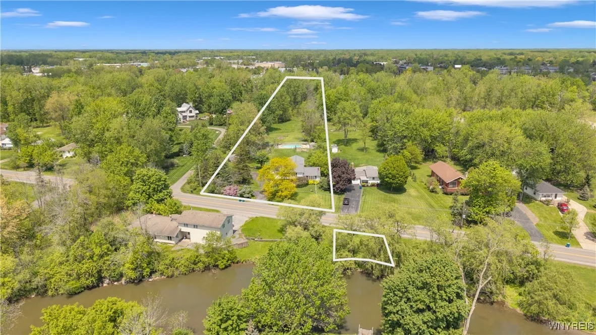 520 North Ellicott Creek Road, Amherst, New York 1, Amherst, New York 14228, 4 Bedrooms Bedrooms, 11 Rooms Rooms,2 BathroomsBathrooms,Residential,Closed,520 North Ellicott Creek Road, Amherst, New York 1,B1608676