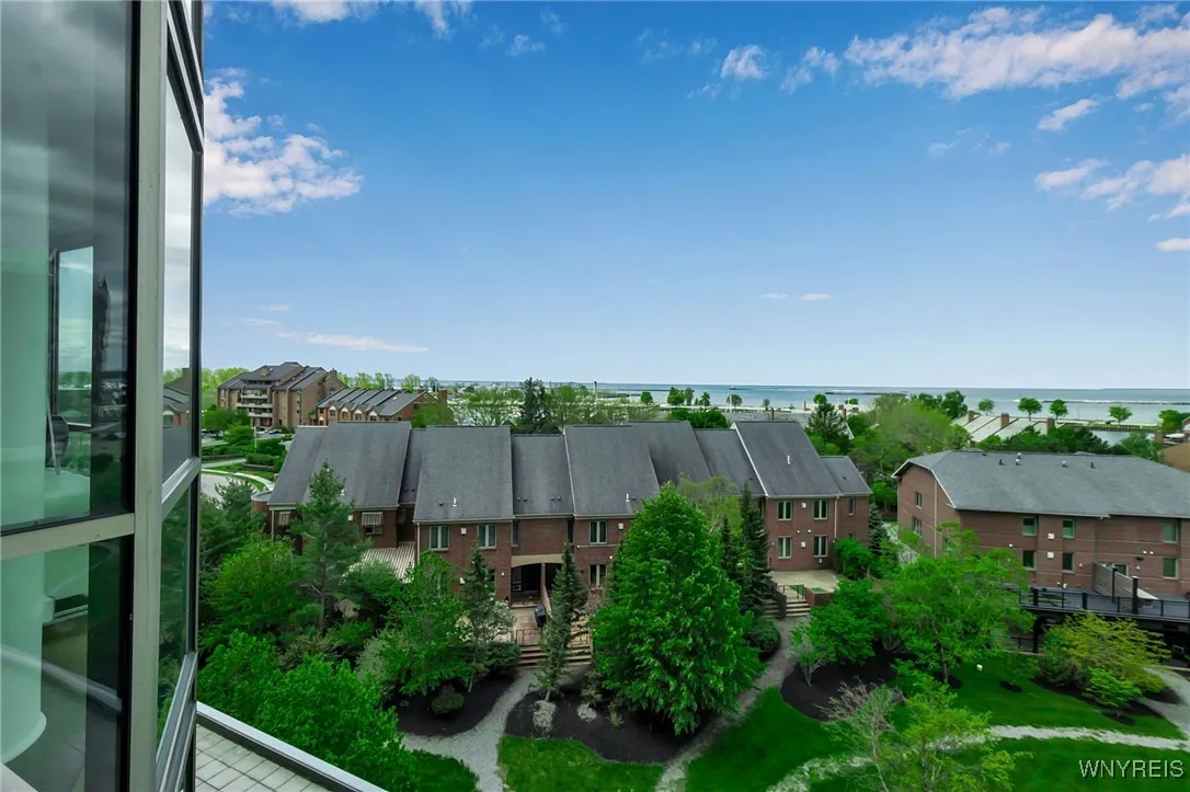 132 Lakefront Boulevard 403, Buffalo, New York 142, Buffalo, New York 14202, 2 Bedrooms Bedrooms, 6 Rooms Rooms,2 BathroomsBathrooms,Residential,Closed,132 Lakefront Boulevard 403, Buffalo, New York 142,0,B1608683