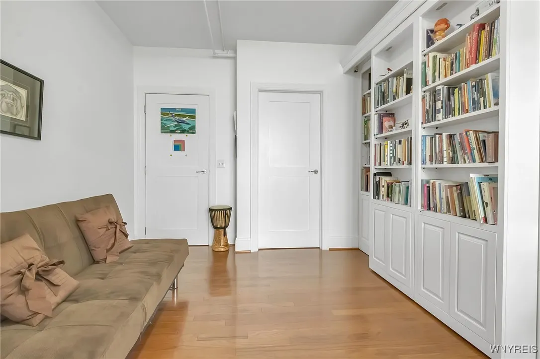 132 Lakefront Boulevard 403, Buffalo, New York 142, Buffalo, New York 14202, 2 Bedrooms Bedrooms, 6 Rooms Rooms,2 BathroomsBathrooms,Residential,Closed,132 Lakefront Boulevard 403, Buffalo, New York 142,0,B1608683