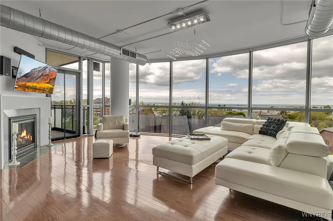 132 Lakefront Boulevard 403, Buffalo, New York 142, Buffalo, New York 14202, 2 Bedrooms Bedrooms, 6 Rooms Rooms,2 BathroomsBathrooms,Residential,Closed,132 Lakefront Boulevard 403, Buffalo, New York 142,0,B1608683