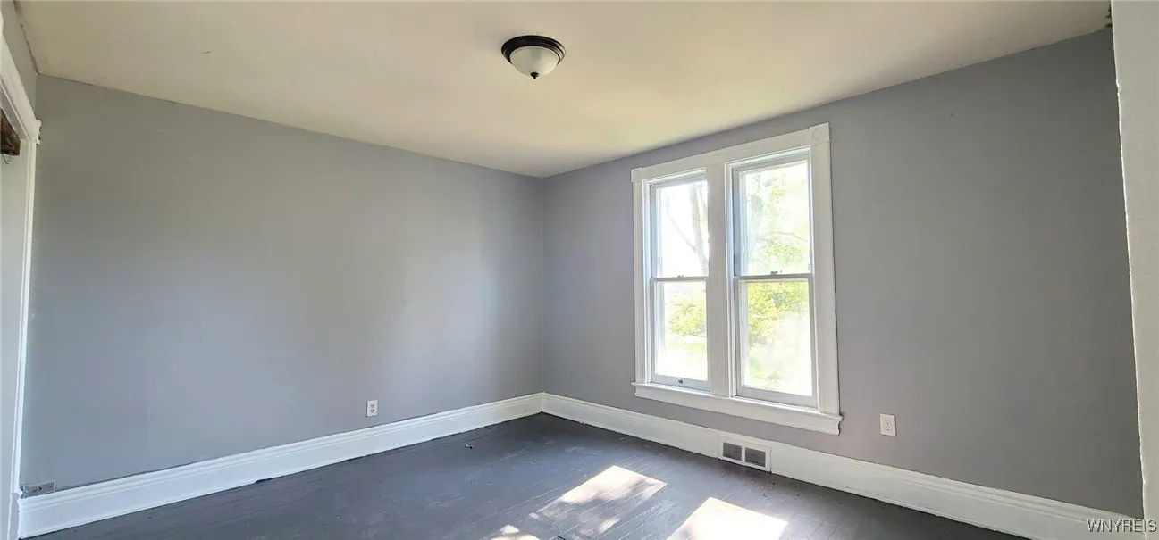317 Portage Road, Niagara Falls, New York 14303, Niagara Falls, New York 14303, 6 Bedrooms Bedrooms, ,2 BathroomsBathrooms,Residential,For Sale,317 Portage Road, Niagara Falls, New York 14303,0,B1608749
