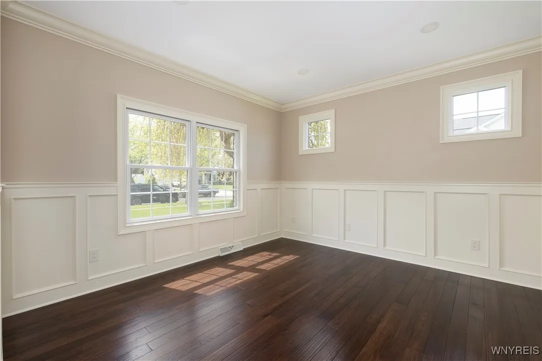 1 Park Meadow Drive, West Seneca, New York 14224, West Seneca, New York 14224, 3 Bedrooms Bedrooms, 12 Rooms Rooms,2 BathroomsBathrooms,Residential,Closed,1 Park Meadow Drive, West Seneca, New York 14224,0,B1608630