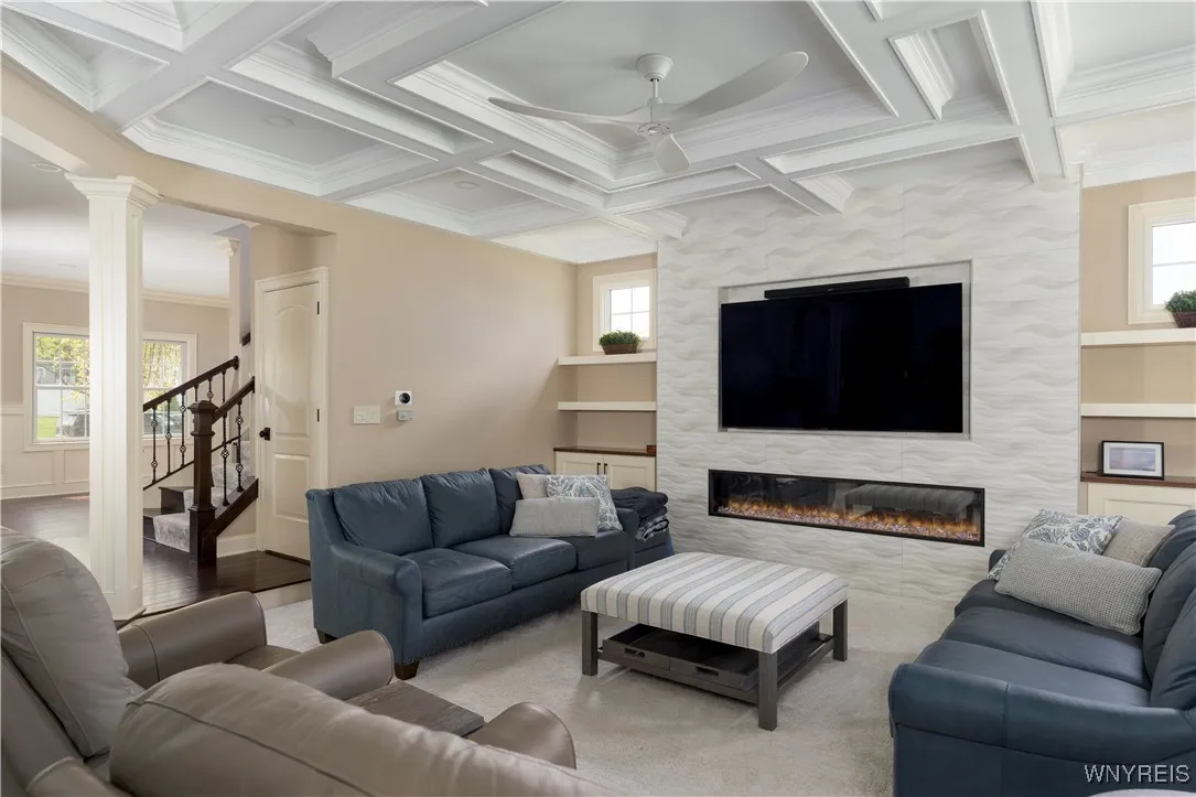 1 Park Meadow Drive, West Seneca, New York 14224, West Seneca, New York 14224, 3 Bedrooms Bedrooms, 12 Rooms Rooms,2 BathroomsBathrooms,Residential,Closed,1 Park Meadow Drive, West Seneca, New York 14224,0,B1608630