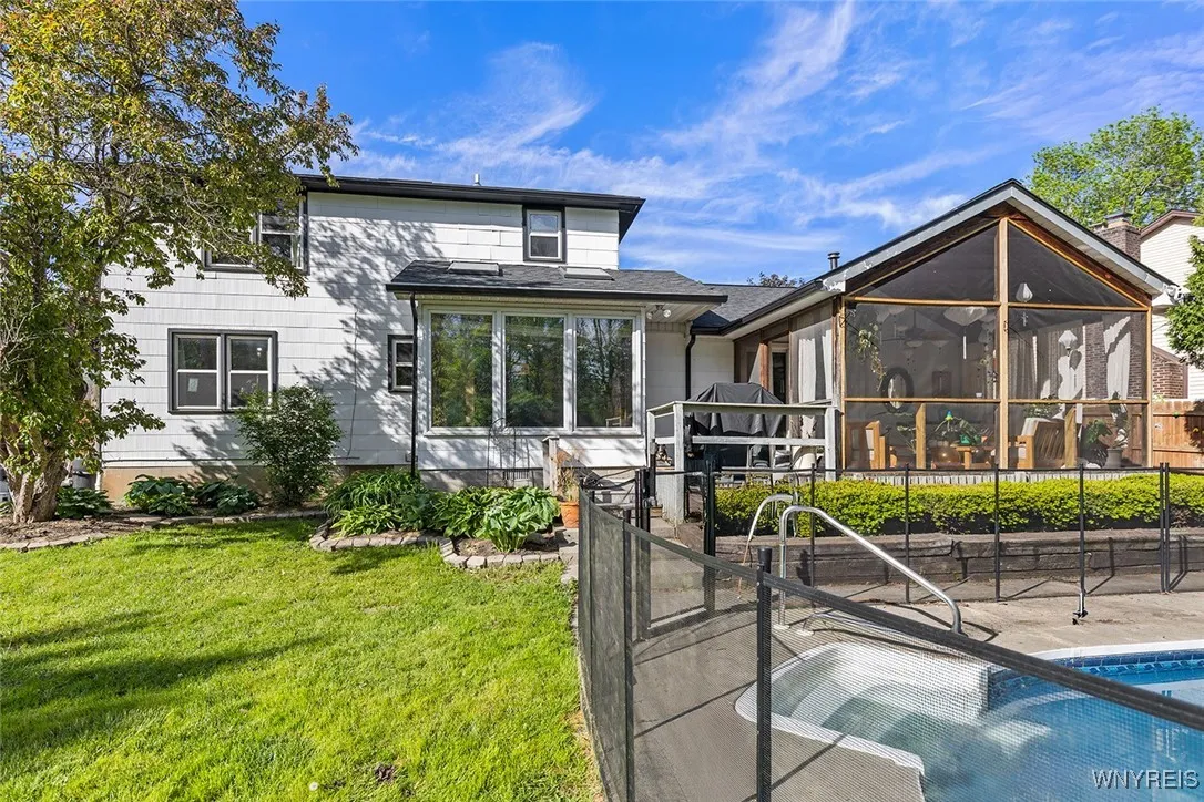 52 Schimwood Court, Amherst, New York 14068, Amherst, New York 14068, 3 Bedrooms Bedrooms, 7 Rooms Rooms,1 BathroomBathrooms,Residential,Closed,52 Schimwood Court, Amherst, New York 14068,0,B1608595