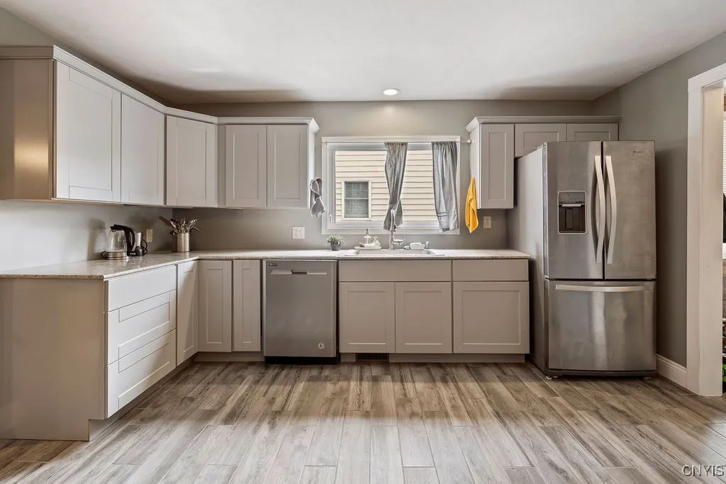 32 East 5th Street, Oswego-city, New York 13126, Oswego, New York 13126, 3 Bedrooms Bedrooms, 7 Rooms Rooms,2 BathroomsBathrooms,Residential,Closed,32 East 5th Street, Oswego-city, New York 13126,0,S1608362