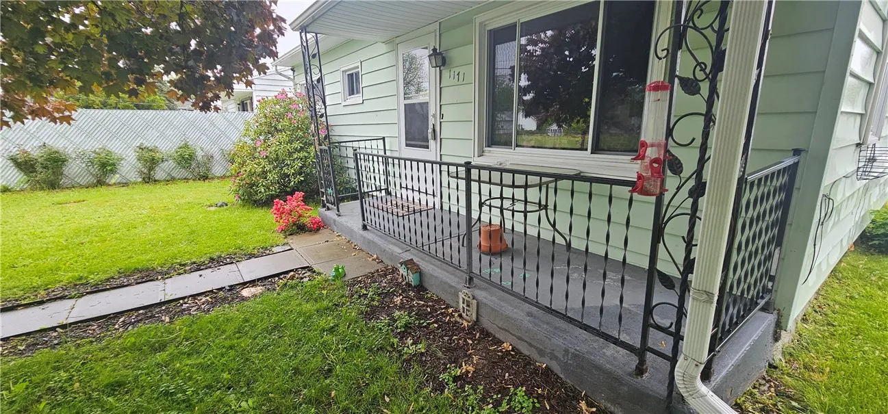 1171 Charles Street, Southport, New York 14904, Southport, New York 14904, 2 Bedrooms Bedrooms, 7 Rooms Rooms,1 BathroomBathrooms,Residential,Closed,1171 Charles Street, Southport, New York 14904,0,R1608829