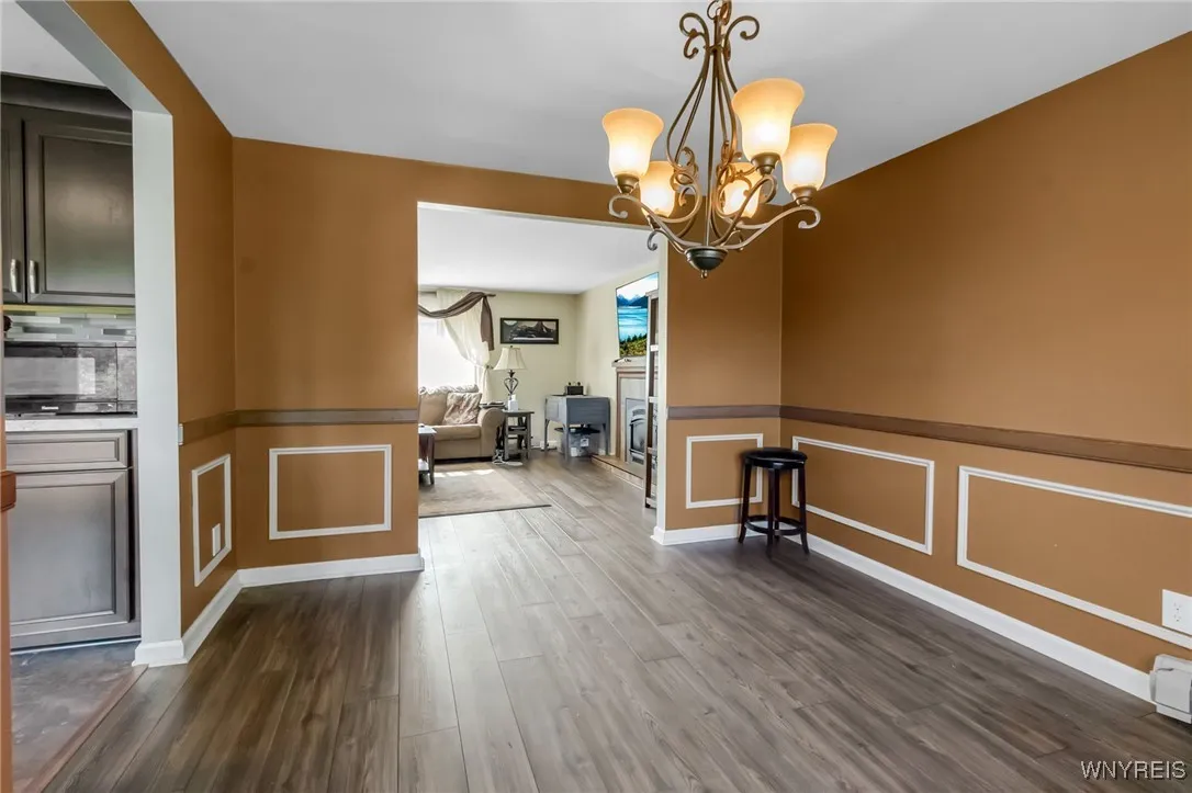591 Girdle Road, Elma, New York 14052, Elma, New York 14052, 4 Bedrooms Bedrooms, 11 Rooms Rooms,2 BathroomsBathrooms,Residential,Closed,591 Girdle Road, Elma, New York 14052,0,B1605890