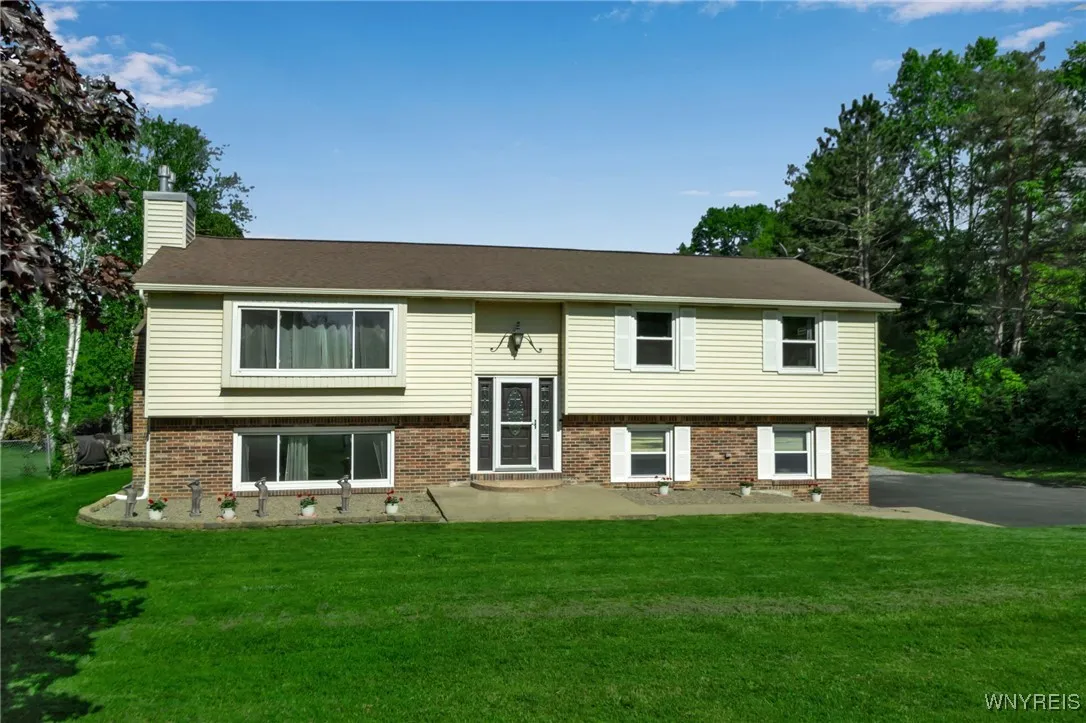 Maintenance Free Vinyl Siding.