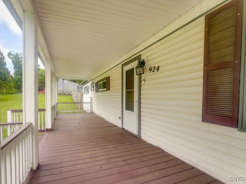 924 County Route 12, Schroeppel, New York 13132, Schroeppel, New York 13132, 3 Bedrooms Bedrooms, 10 Rooms Rooms,2 BathroomsBathrooms,Residential,For Sale,924 County Route 12, Schroeppel, New York 13132,S1608298