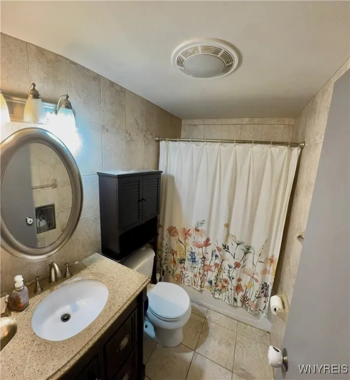 9357 Steffi Drive, Evans, New York 14006, Evans, New York 14006, 3 Bedrooms Bedrooms, 6 Rooms Rooms,1 BathroomBathrooms,Residential,Closed,9357 Steffi Drive, Evans, New York 14006,B1608461