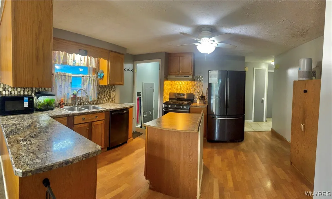 9357 Steffi Drive, Evans, New York 14006, Evans, New York 14006, 3 Bedrooms Bedrooms, 6 Rooms Rooms,1 BathroomBathrooms,Residential,Closed,9357 Steffi Drive, Evans, New York 14006,B1608461
