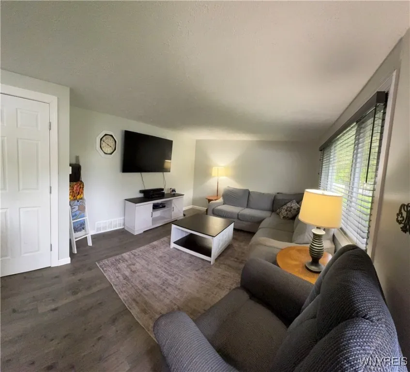 9357 Steffi Drive, Evans, New York 14006, Evans, New York 14006, 3 Bedrooms Bedrooms, 6 Rooms Rooms,1 BathroomBathrooms,Residential,Closed,9357 Steffi Drive, Evans, New York 14006,B1608461