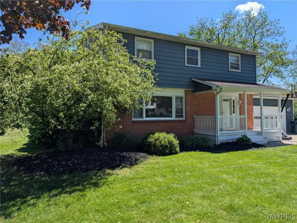 343 Carrollwood Drive, Porter, New York 14174, Porter, New York 14174, 3 Bedrooms Bedrooms, 7 Rooms Rooms,2 BathroomsBathrooms,Residential,For Sale,343 Carrollwood Drive, Porter, New York 14174,B1608937