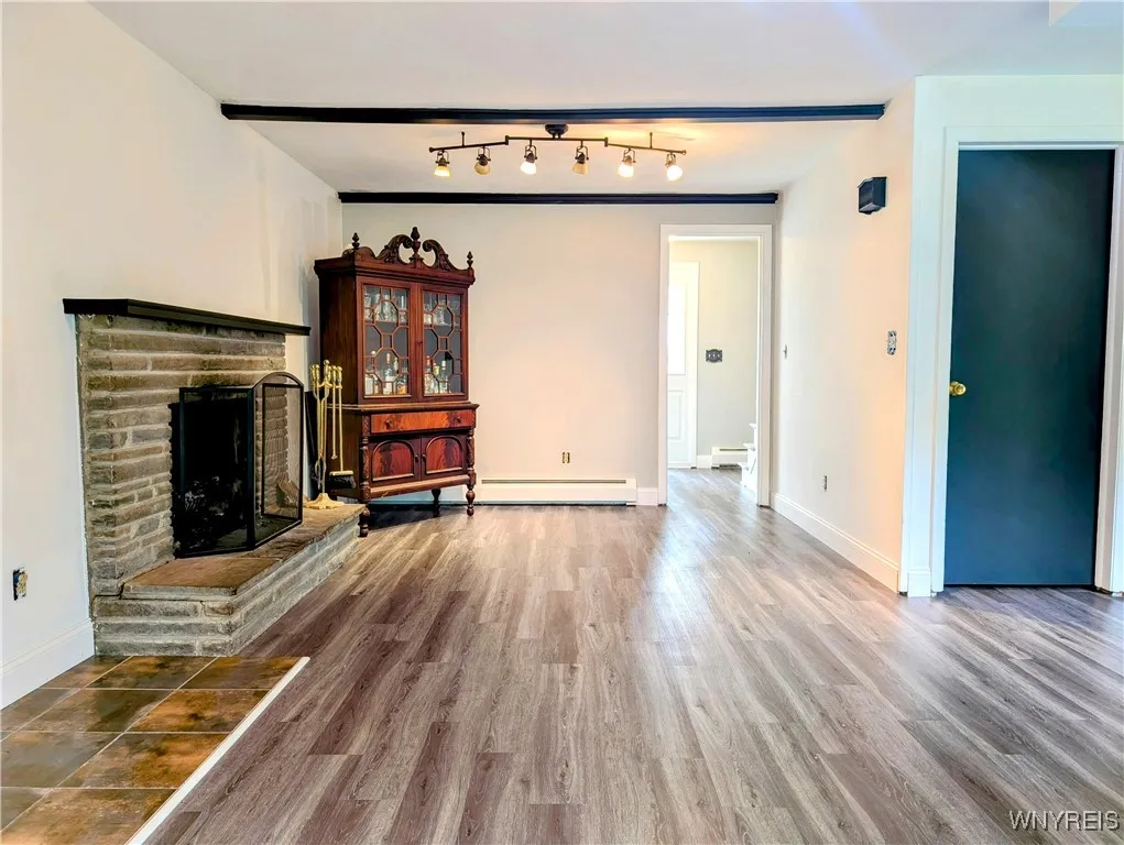 343 Carrollwood Drive, Porter, New York 14174, Porter, New York 14174, 3 Bedrooms Bedrooms, 7 Rooms Rooms,2 BathroomsBathrooms,Residential,For Sale,343 Carrollwood Drive, Porter, New York 14174,B1608937