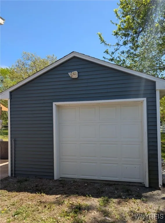 343 Carrollwood Drive, Porter, New York 14174, Porter, New York 14174, 3 Bedrooms Bedrooms, 7 Rooms Rooms,2 BathroomsBathrooms,Residential,For Sale,343 Carrollwood Drive, Porter, New York 14174,B1608937