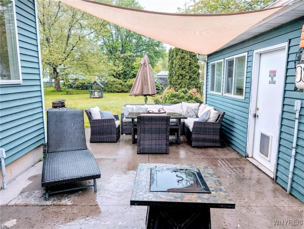 343 Carrollwood Drive, Porter, New York 14174, Porter, New York 14174, 3 Bedrooms Bedrooms, 7 Rooms Rooms,2 BathroomsBathrooms,Residential,For Sale,343 Carrollwood Drive, Porter, New York 14174,B1608937