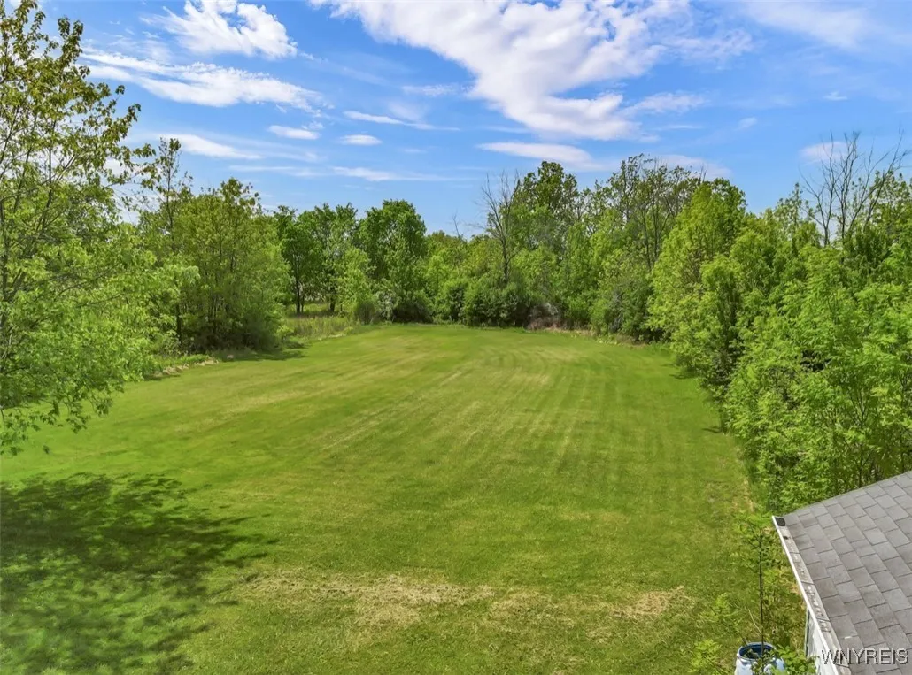 6634 Nash Road, Wheatfield, New York 14120, Wheatfield, New York 14120, 3 Bedrooms Bedrooms, 7 Rooms Rooms,1 BathroomBathrooms,Residential,Closed,6634 Nash Road, Wheatfield, New York 14120,B1607283